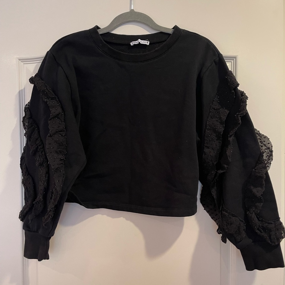 Zara Black Crop Sweatshirt